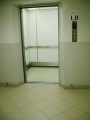 stock_photo:labs:animal:facility:corridor:corridor3_s.jpg