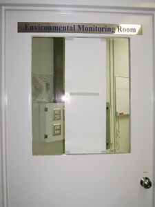 monitoring_room1