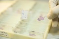 stock_photo:labs:chem_car:activities:dna_slide:dna_slide1_l.jpg