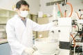 stock_photo:labs:pharmacology:activities:plant_ext:plant_ext1_s.jpg