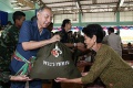 th:president:news:2014_news:2014_07_30_600helpingsfloodsrisaket:2.jpg